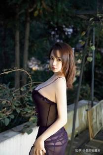 主演 E