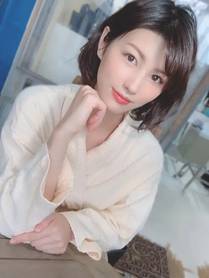 主演 B